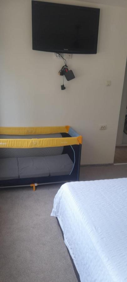 Pliska Apartment Montana Buitenkant foto